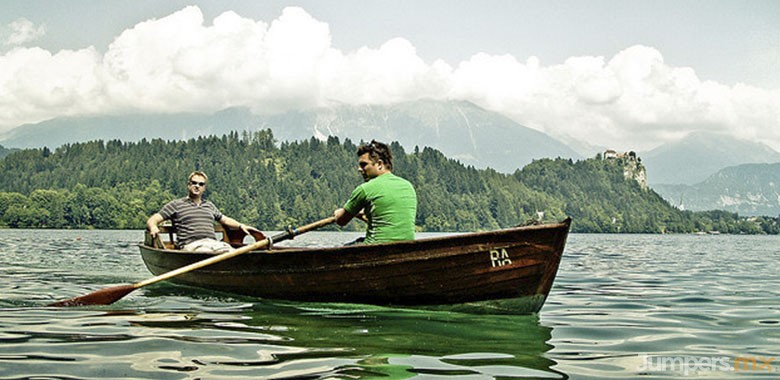 paseo en bote-bled-eslovenia-jumpers