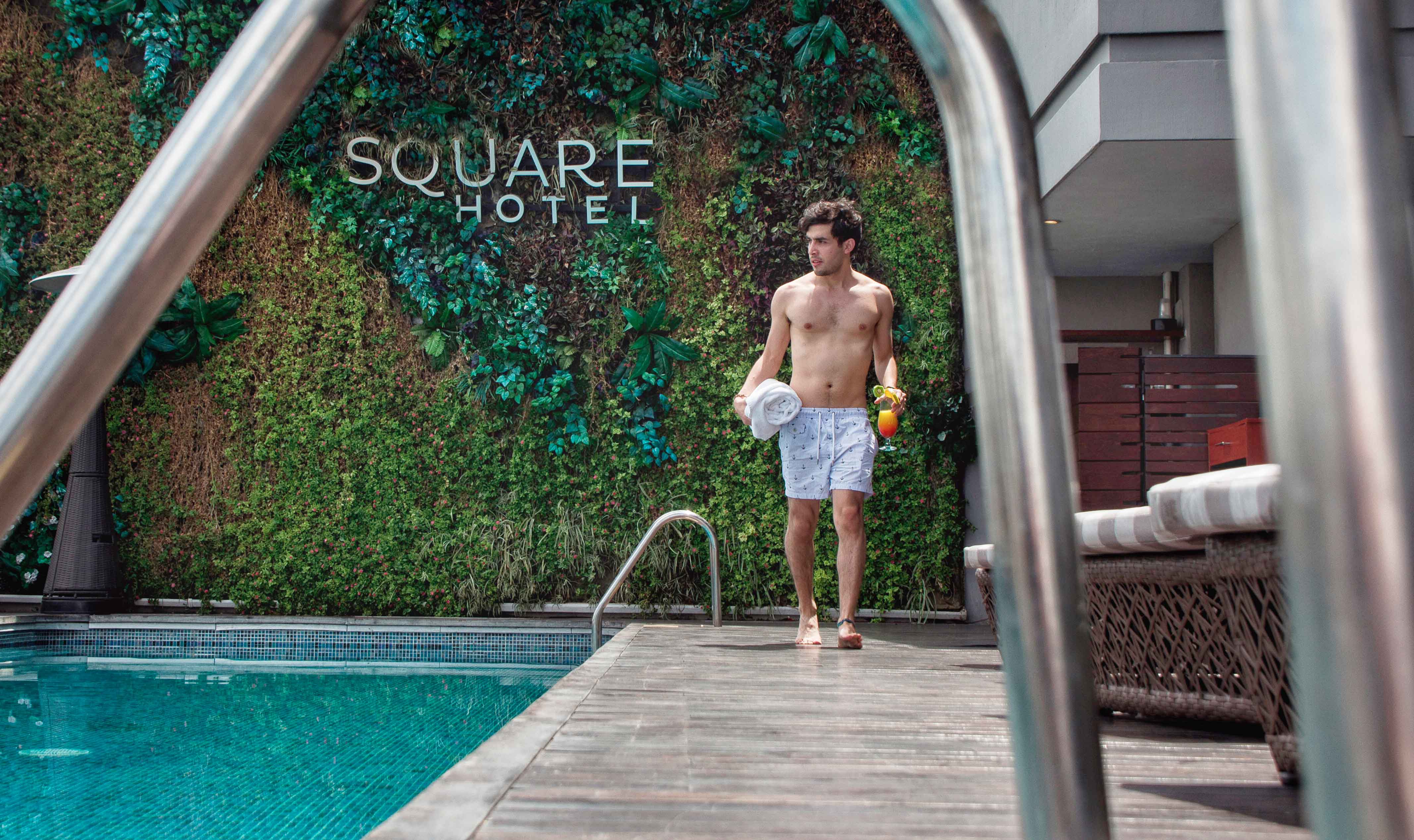 pool5-Square-Hotel-Luxury-Guadalajara-alex-jumper-bright